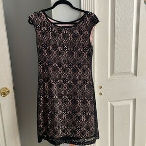 Black lace with pink underlay size 8P